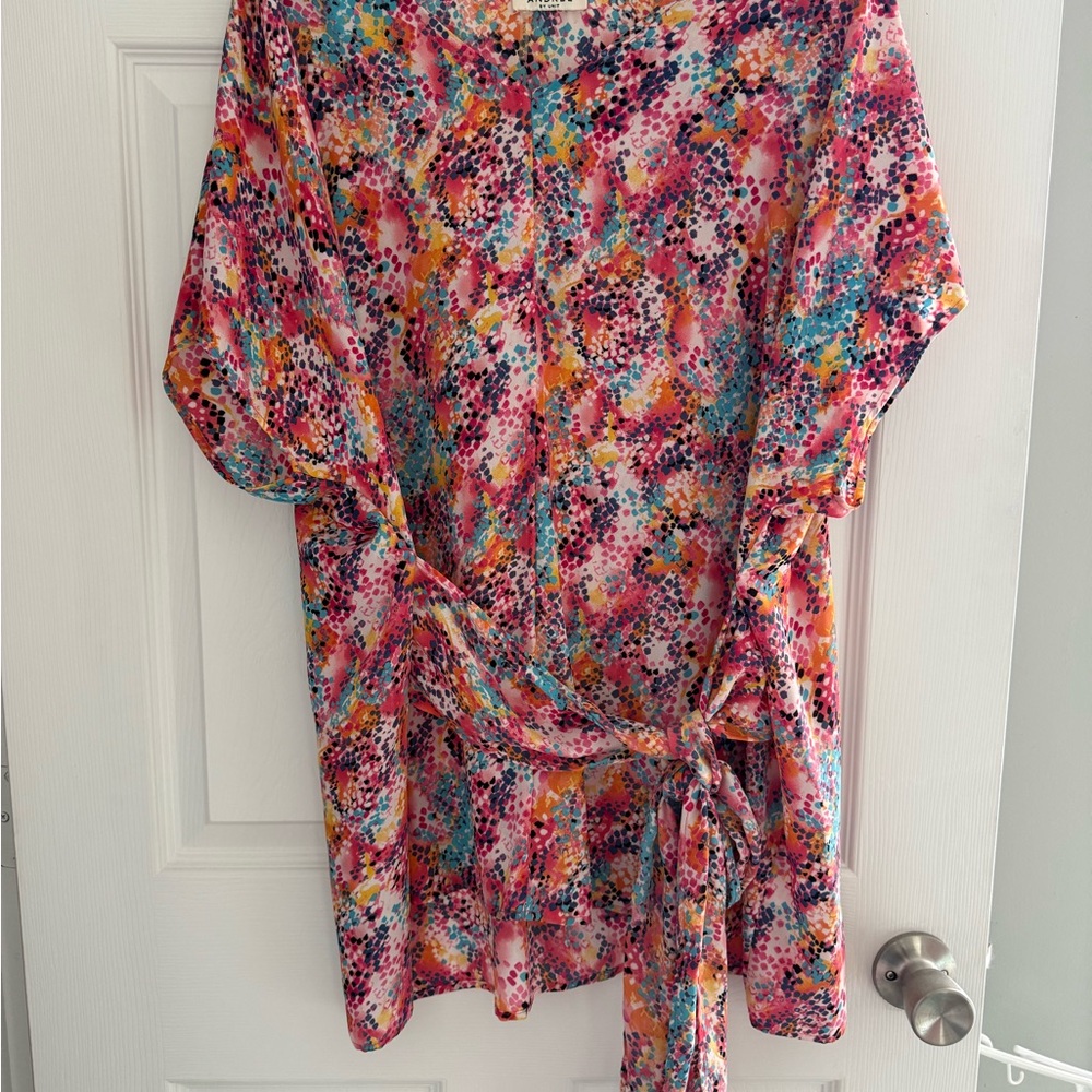 Andree by Unit Colorful Women's Top